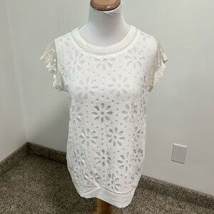 🌴 Farinelli Laser Cut Out Blouse